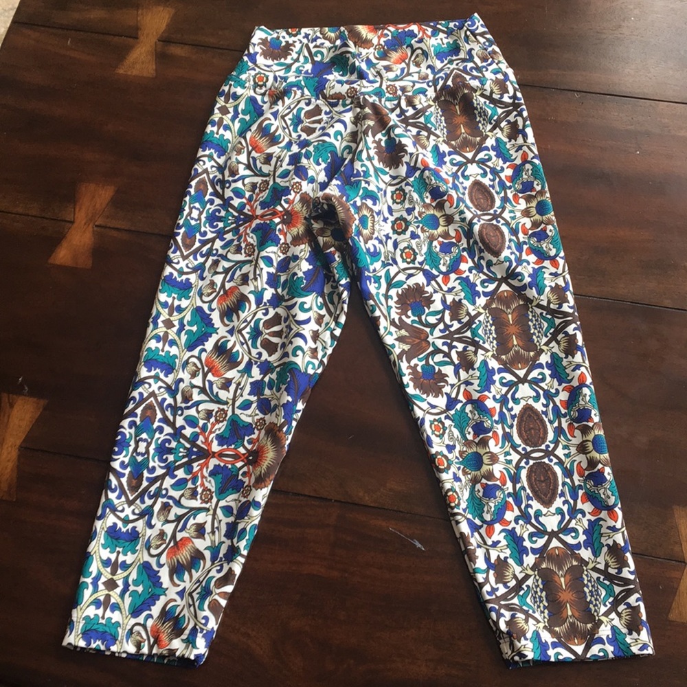 Liquido Capri Yoga Leggings Size XS